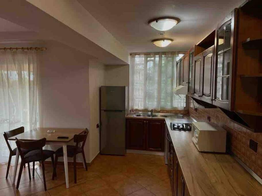 Apartment In Skanderbeg Square - Tirana Center 1 Eksteriør billede